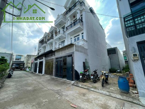 Đất hẻm 109 đường Hiệp Bình ngay chợ vào 50m là đến