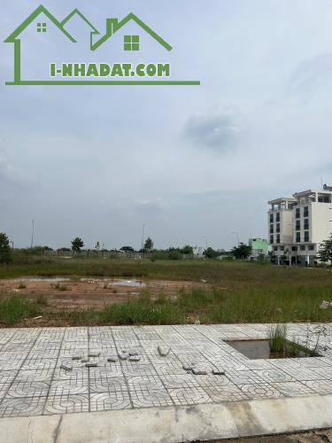 Bán gấp nền đất khu view trực diện Hồ Sen trung tâm.  Sổ hồng riêng công chứng ngay - 2