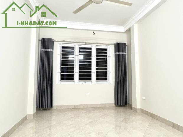 Bán nhà phố Bạch Mai 66m2*5 tầng, MT 3.5m, giá 4.5 tỷ - 4