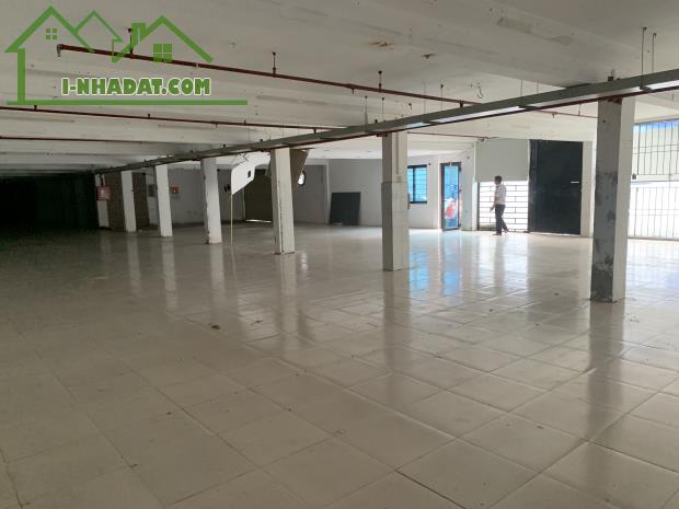 Cho thuê 650m2  kho xưởng  tại phố Vạn Phúc, Hà Đông.