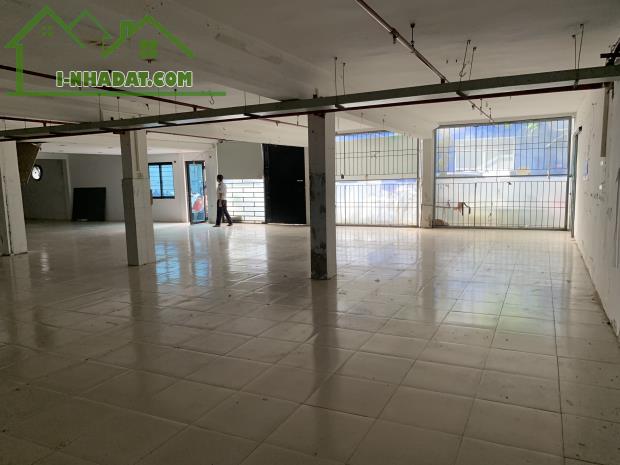 Cho thuê 650m2  kho xưởng  tại phố Vạn Phúc, Hà Đông. - 1