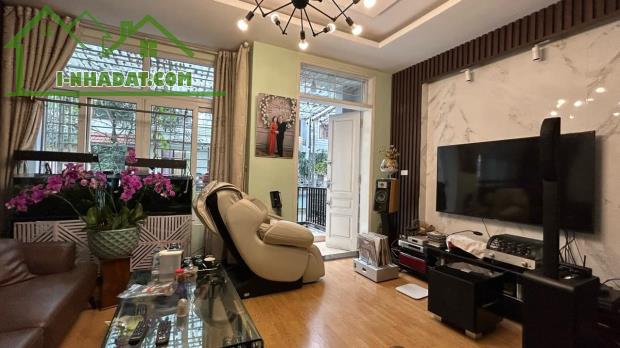Bán nhà Phân lô Yên Lạc 70m 5Tầng Mt4.7m – Ô tô dừng đỗ tránh - Giá 18.2 Tỷ- LH 0795986686 - 4