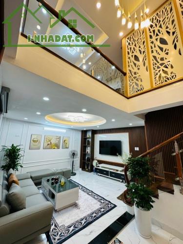 Bán nhà Xuân Phương 42M2 5 Tầng, 5 phòng, nội thất đẹp, ô tô đỗ gần giá 4.9 tỷ - 4