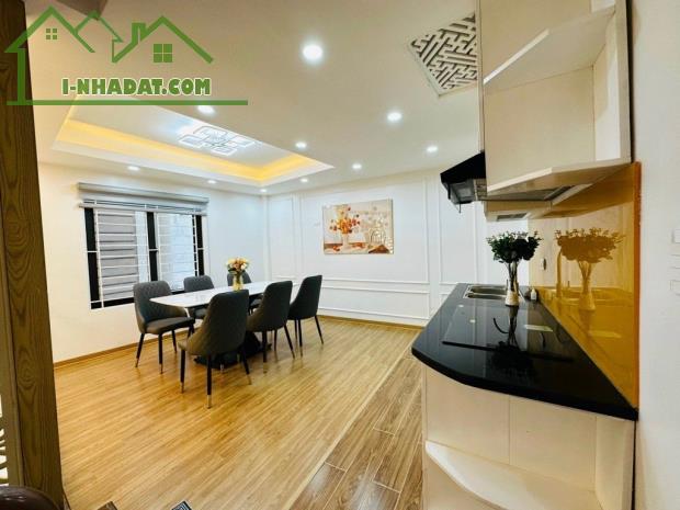 Bán nhà Xuân Phương 42M2 5 Tầng, 5 phòng, nội thất đẹp, ô tô đỗ gần giá 4.9 tỷ - 2