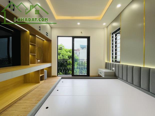 Chỉ 3 tỷ có nhà Tây Mỗ, Nam Từ Liêm xây 5 Tầng, 3P Ngủ, 40m đường ô tô qua - 2