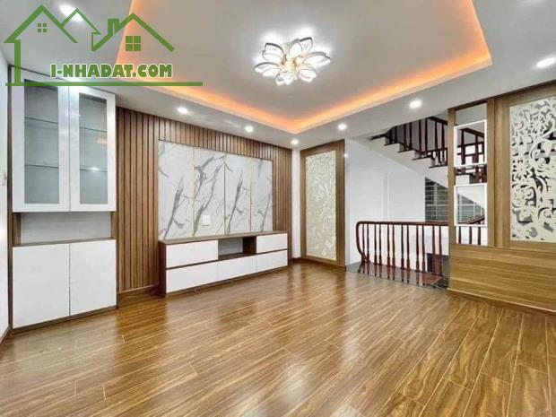 Bán nhà đẹp Đại Mỗ 38M 4 Tầng, 4p ngủ, gác lửng, ô tô đỗ gần giá 6 tỷ - 1