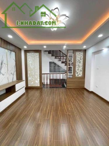 Bán nhà đẹp Đại Mỗ 38M 4 Tầng, 4p ngủ, gác lửng, ô tô đỗ gần giá 6 tỷ - 2