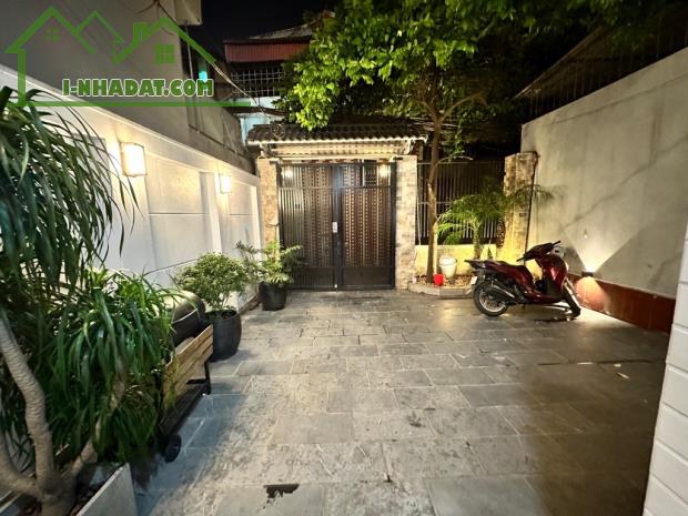 BÁN Nhà Đẹp Phố Trần Khát Chân, DT 130m,Mặt Ngõ Thông,Ô Tô Tránh, Chào 20 Tỷ. - 1