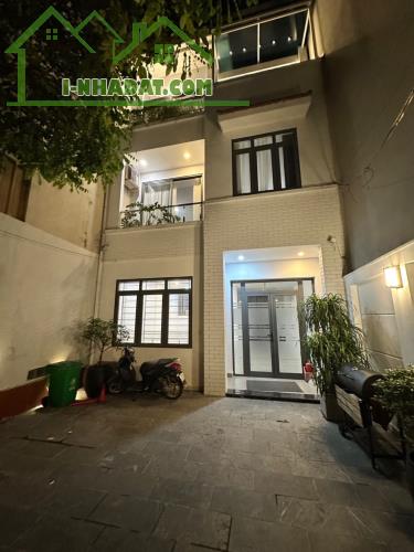 BÁN Nhà Đẹp Phố Trần Khát Chân, DT 130m,Mặt Ngõ Thông,Ô Tô Tránh, Chào 20 Tỷ. - 2