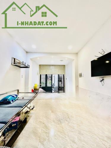BÁN NHÀ F10 TÂN BÌNH KẾ ĐỒNG ĐEN-BÀU CÁT, HẺM XE HƠI SÁT MẶT TIỀN, 32Mx5 3PN MASTER 5 TỶ x - 4