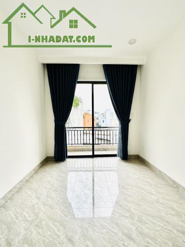 BÁN NHÀ F10 TÂN BÌNH KẾ ĐỒNG ĐEN-BÀU CÁT, HẺM XE HƠI SÁT MẶT TIỀN, 32Mx5 3PN MASTER 5 TỶ x - 2