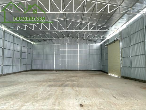 Cho thuê kho xưởng phường Lĩnh Nam, 300m, container đỗ, 85k/m - 1