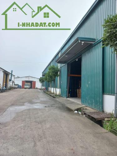 Cho thuê kho xưởng phường Lĩnh Nam, 300m, container đỗ, 85k/m - 2