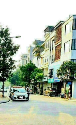 Bán đất tặng nhà ngõ 11 phố Việt Hưng - Long Biên - 2