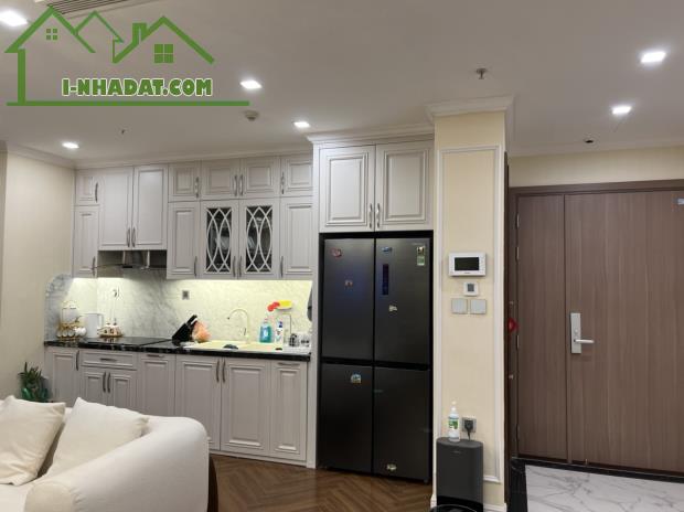 Chính chủ bán hoặc cho thuê căn hộ full nội thất Vinhomes Metropolis Liễu Giai - 1