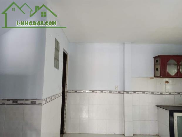 Chủ gửi bán gấp, dt 93m2 x 2t, 2 MẶT TIỀN - HXH thông thoáng, ngay Lò Lu, GIÁ TỐT. - 3