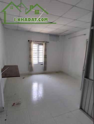 Chủ gửi bán gấp, dt 93m2 x 2t, 2 MẶT TIỀN - HXH thông thoáng, ngay Lò Lu, GIÁ TỐT. - 1