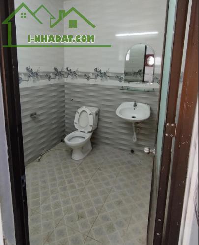 Chủ gửi bán gấp, dt 93m2 x 2t, 2 MẶT TIỀN - HXH thông thoáng, ngay Lò Lu, GIÁ TỐT.