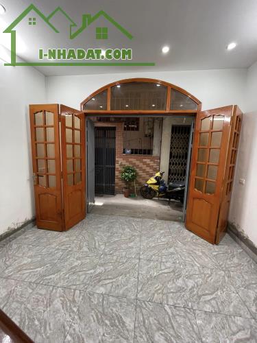 ⚜️ Bán nhà ngõ 281 Trương ĐỊnh 40m 4 Tầng Mặt Tiền 4m, Chỉ 5 tỷ ⚜️