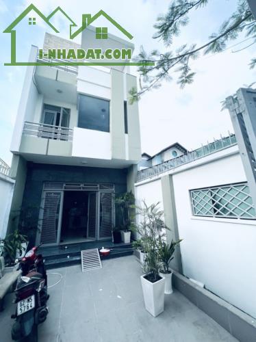 MẶT TIỀN KINH DOANH, HUỲNH TẤN PHÁT, PHÚ XUÂN, NHÀ BÈ, 3 TẦNG, 92.5M2, 13.5 TỶ. - 2