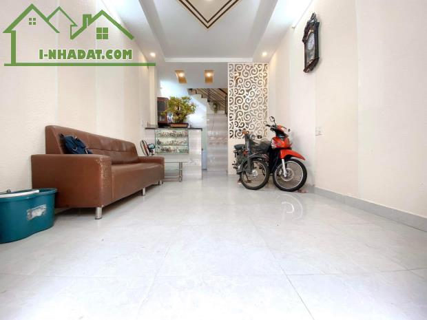 PHÂN KHÚC 5 TỶ - HẺM XE HƠI - CHU VĂN AN - SÁT MẶT TIỀN - 3