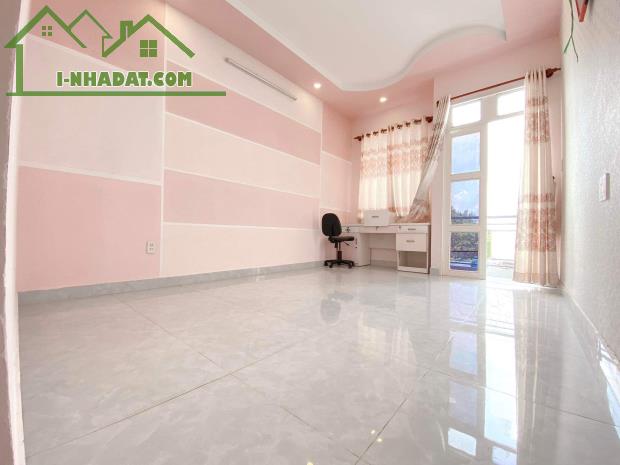 PHÂN KHÚC 5 TỶ - HẺM XE HƠI - CHU VĂN AN - SÁT MẶT TIỀN - 1