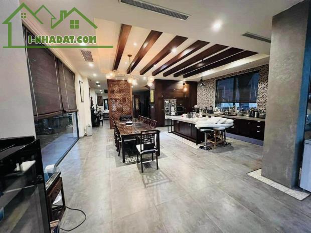 ⚜️ RẺ VIP NHẤT MẶT PHỐ LINH LANG, BA ĐÌNH 140M2 4T MT 16.5M, CHỈ 42 TỶ ⚜️ - 2