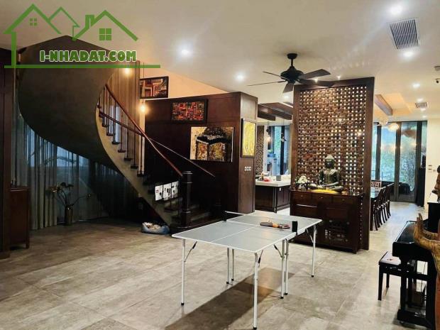 ⚜️ RẺ VIP NHẤT MẶT PHỐ LINH LANG, BA ĐÌNH 140M2 4T MT 16.5M, CHỈ 42 TỶ ⚜️