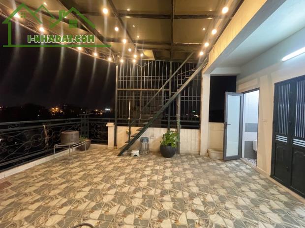 Bán nhà phường Bồ Đề 50m2, 5 tầng, oto 7 chỗ vào nhà. Nhà đẹp view thoáng - 4