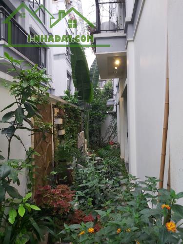 Gamuda Gardens, Biệt Thự Sân Vườn, dt 120m, 4 tầng, 8m mặt, Giá 25.2 tỷ. LH 0906556885 - 3