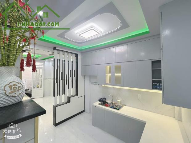 Nhà Nguyễn Văn Yến 32m²  2 Tầng - Không Lộ Giới- Sát mặt tiền đường  Tân Phú  nhỉnh 3tỷ TL - 4