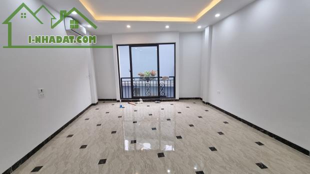 Lô góc ngõ 521 Trương Định, view hồ, đường trước nhà rộng, mặt tiền to, thoáng, nhỉnh 4 tỷ - 4