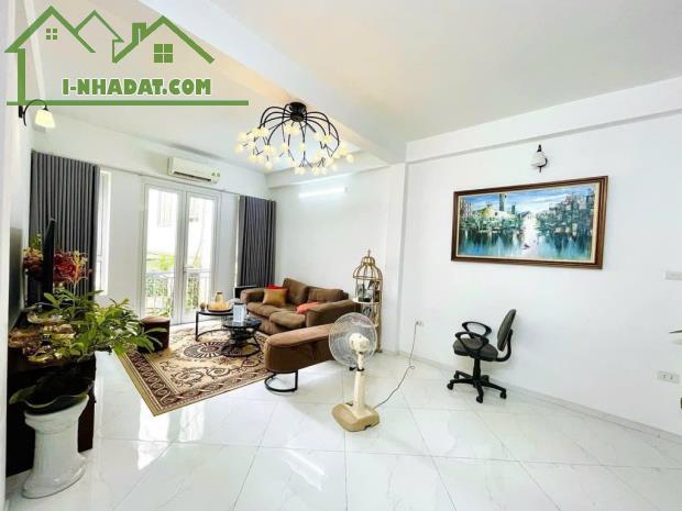 Hạ 500 triệu bán nhà phố Yên Hoa 45m2, 5T, MT4.2m đúng 5 bước ra mặt phố view Hồ Tây - 2