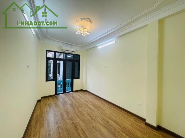 Chủ sốt bán, hạ chào liên tục, hơn 6 tỷ chỉ còn 5,2 tỷ, nhà Võ Chí Công, 30m2, 5 tầng