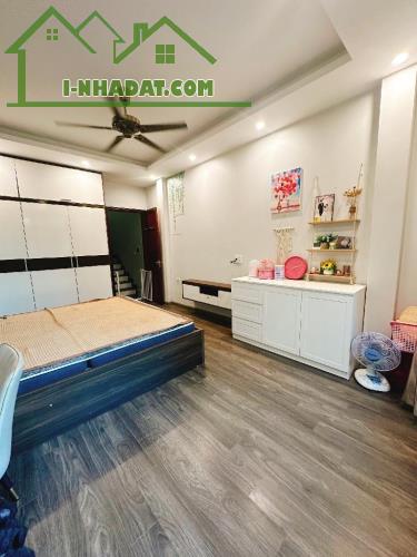 BÁN NHÀ NGÕ VIP NGUYỄN KHANG, KHU PHÂN LÔ, Ô TÔ CHẠY VÒNG QUANH NHÀ. 40M2 CHỈ 9,2 TỶ - 2