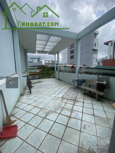 Mặt tiền KD Âu Dương Lân, P.2, Q.8, DT: 75m2, ba tầng, giảm mạnh 1 tỷ còn 14 tỷ 5. - 1