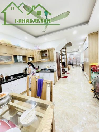 Bán nhà Vũ Tông Phan - Thanh Xuân – Ngõ thông - Ô tô Đỗ Cửa - DT 50m2 X 4T. Giá 7.5 tỷ - 1