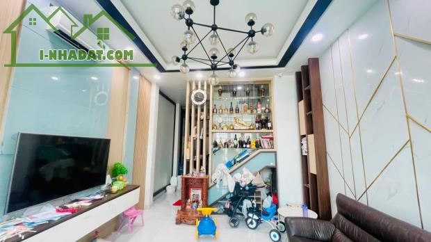 VÀO Ở NGAY! Bán Nhà 4 Tầng Cực Đẹp HXH Lê Văn Sỹ, 50m2, 8.7 Tỷ TL