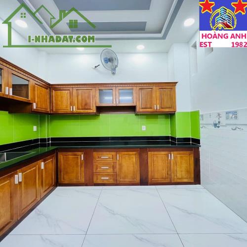 BÁ.N GẤP NHÀ RIÊNG TẠI ĐƯỜNG LÊ VĂN THỊNH ( ND ), QUẬN 2 _ 3 TẦNG 4 PN _ 52 m2 _ Hẻm ô tô - 2