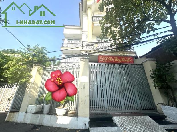 VỊ TRÍ TRUNG TÂM QUẬN 12 - BIỆT THỰ SÂN VƯỜN HƠN 273M2, NGANG 10M - 5 TẦNG, THIẾT KẾ ĐẸP,