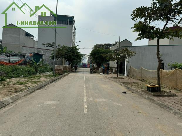 Bán đất thổ cư 50 m2 trung tâm quận Gia Lâm