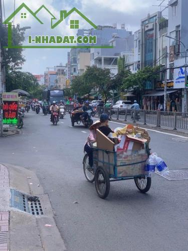 Bán nhà ngay chợ Bà Hom, quận 6, 4.8x18m, 5 tấm, 12.5 tỷ