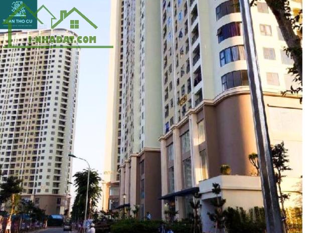 Bán căn hộ chung cư Gelexia 885, View thoáng sáng, 74m2, Tặng nội thất, 3.75 tỷ