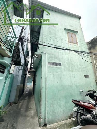 Nhà bán 3.3*9.3m/lầu Phong Phú P12Q8