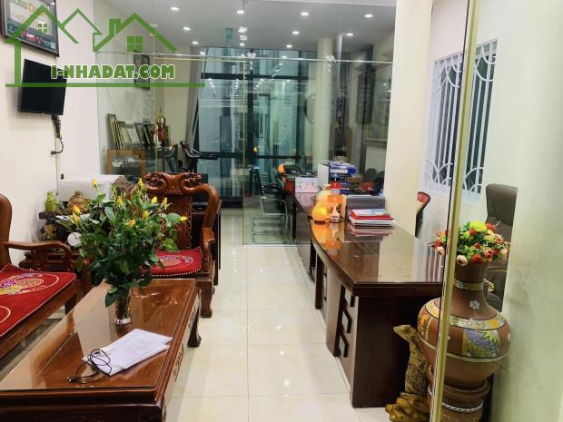 Cần bán gấp nhà phố Nguyễn Khang 60m2, 6T, mt 6m, thang máy, ô tô vào nhà, kinh doanh - 2