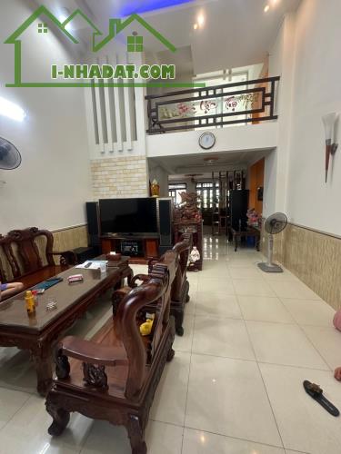 MẶT TIỀN KINH DOANH QUẬN 12 - GIÁP TÂN BÌNH, GÒ VẤP - HƠN 257M2, 5 TẦNG - CHỈ HƠN 9 TỶ.