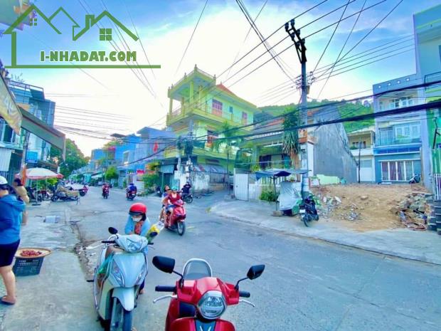 BÁN ĐẤT ĐẸP 2 MẶT TIỀN KINH DOANH
ĐƯỜNG NGÔ ĐẾN - P. VĨNH PHƯỚC . TP NHA TRANG