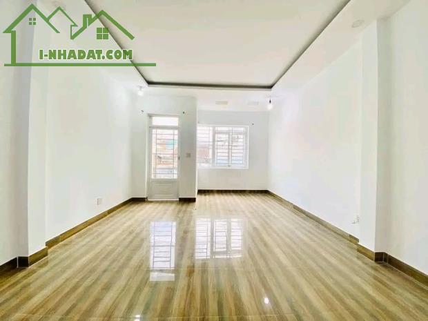 B.Á.N NHÀ - 874 sec Đoàn Văn Bơ 86.7m².   - 3 tầng - giá 5.8tỷ - Q4 - 1