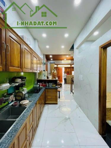 Nhà Phố Mới 3 Tầng, 82m², Hẻm Xe Tải Thông, P. Tăng Nhơn Phú A - Giá 6 Tỷ