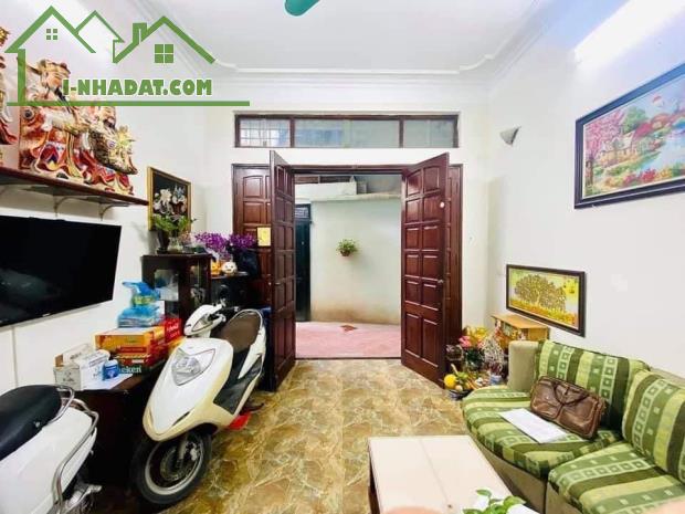 BÁN NHÀ ĐẸP NGÕ 47 NGUYỄN ĐỨC CẢNH 41M 4T MT 4M, 6 TỶ, Ô TÔ 7 CHỖ ĐỖ CỬA, 20M Ô TÔ TRÁNH - 5